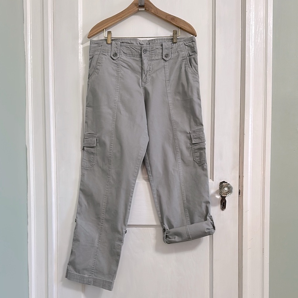Sonoma Life + Style Women’s Modern Convertible Utility Cargo Pant - Frost Gray